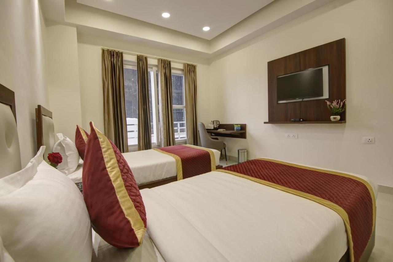 Hotel La Mirage Noida Exteriör bild